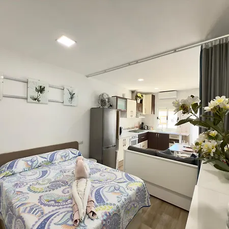 Calterr - Loft Con Terraza Privada, Wifi, Recien Reformado Torremolinos